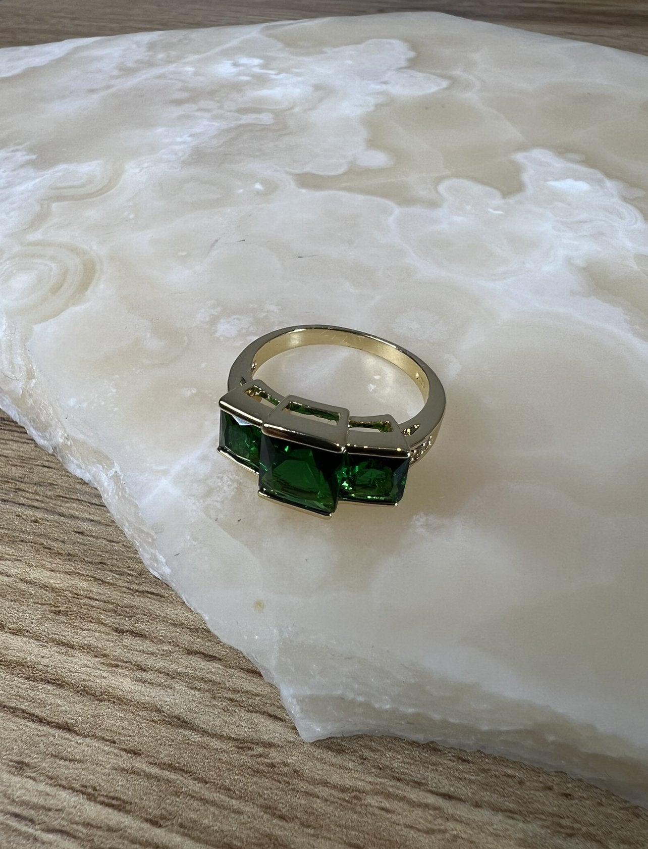 Vintage Jewellery Gold Ring 3 x Emerald White Sapphires Deco Design size 9