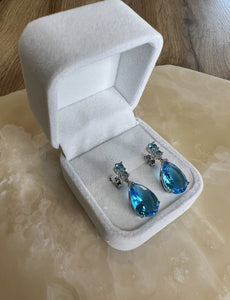 Vintage Art Deco design Jewellery Aquamarine White Gold Sapphire dangle earrings